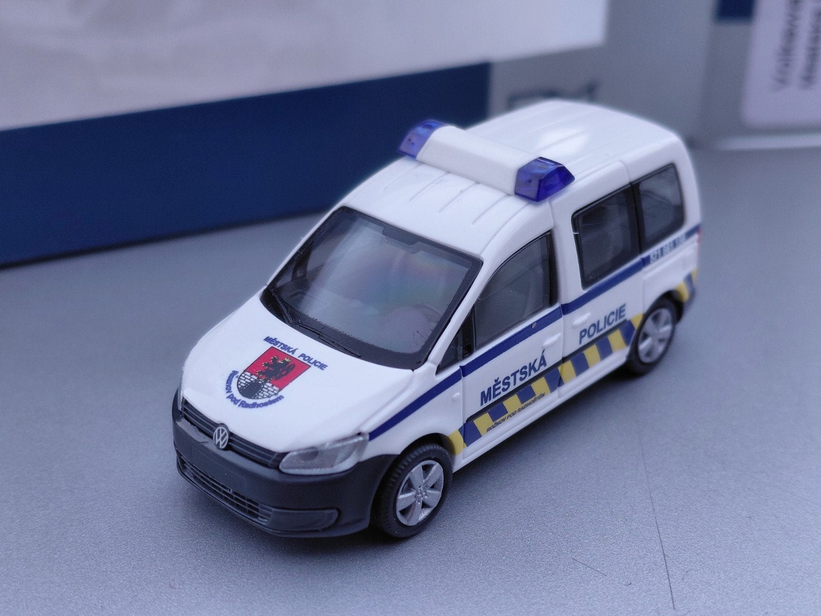 Rietze Volkswagen Caddy Mestska Policie (CZ) modelauto, Ophalen of Verzenden, Nieuw, Auto, Rietze
