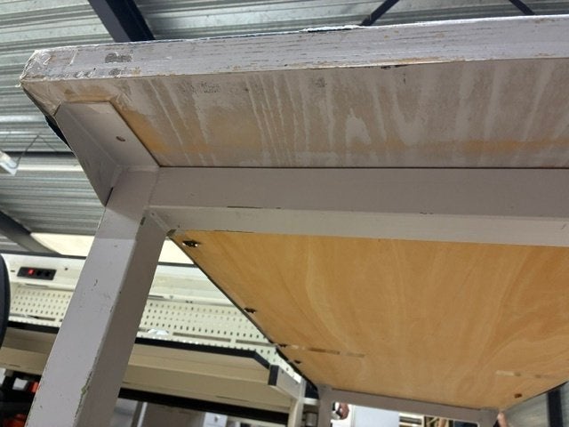 Bureau/  Werkbank   / inpaktafel, Huis en Inrichting, Ophalen, Gebruikt, -, -