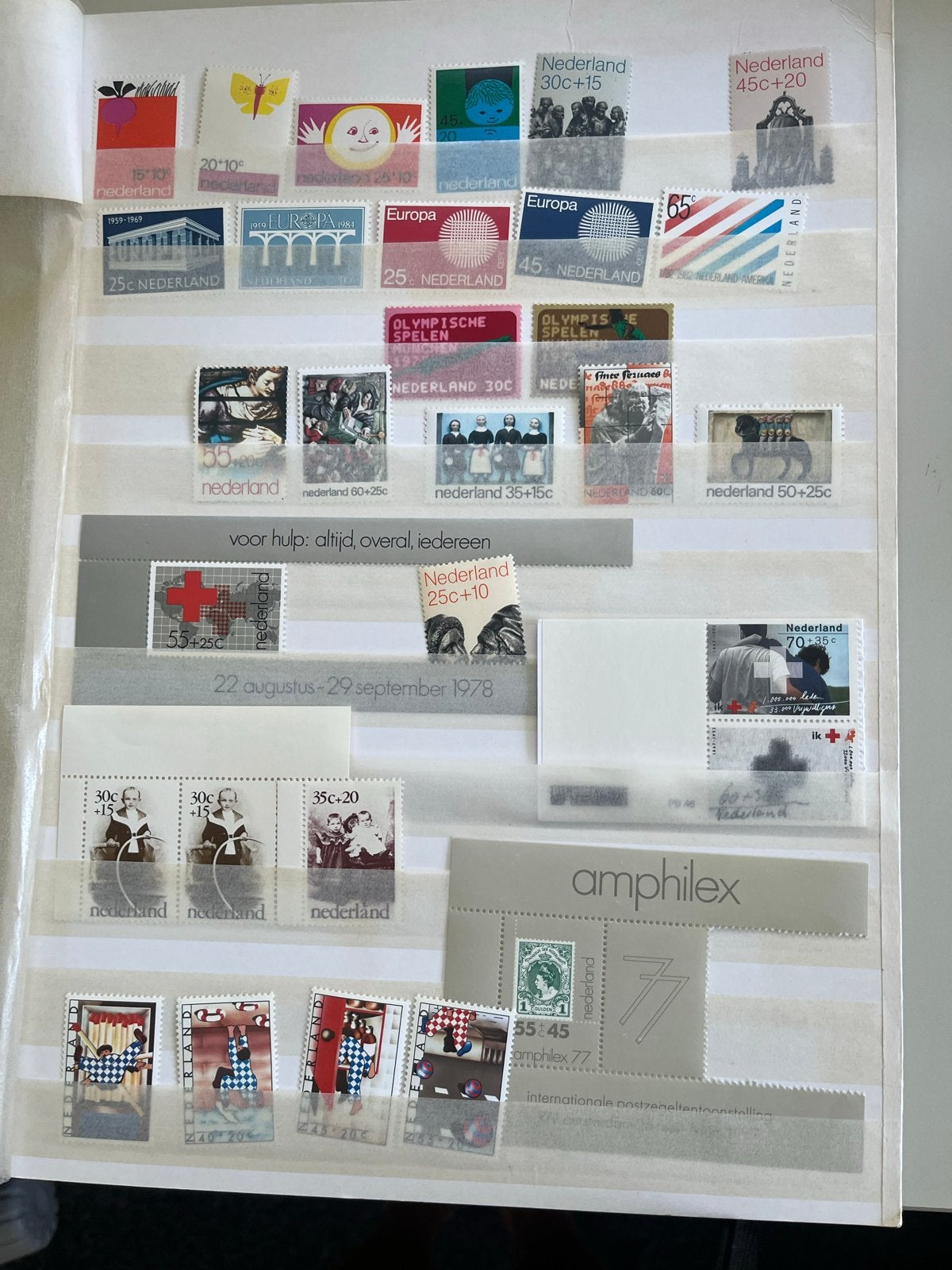 Nederlandse postzegels in album - diverse periodes, Postzegels en Munten, Ophalen of Verzenden, Na 1940, Gestempeld