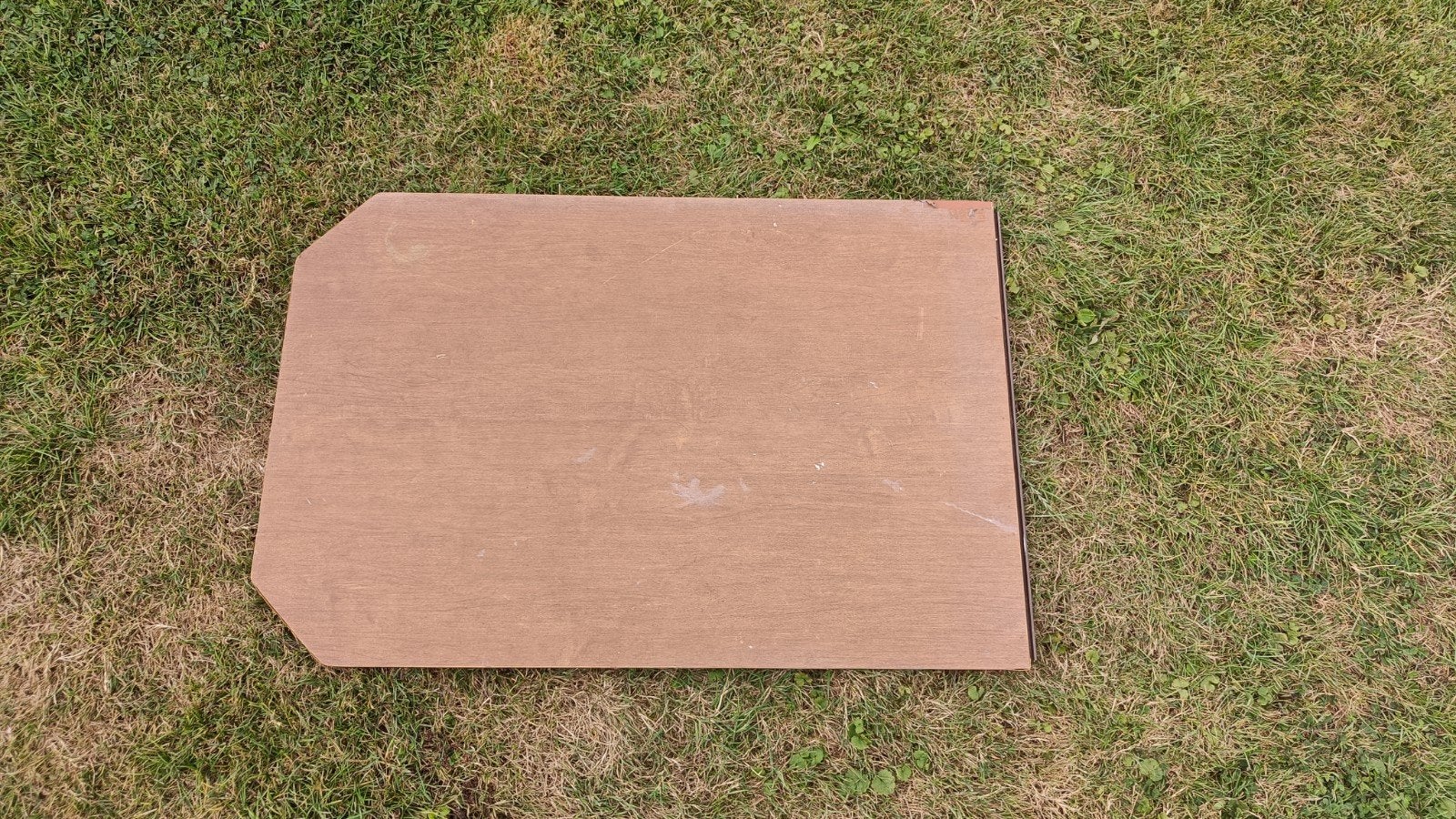 Inklapbare tafel voor caravan of camper, Ophalen