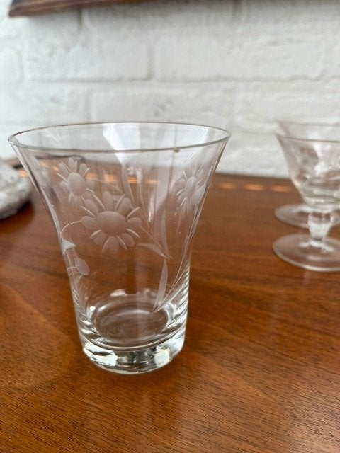 antiek glaswerk glaasjes geslepen glas, Ophalen
