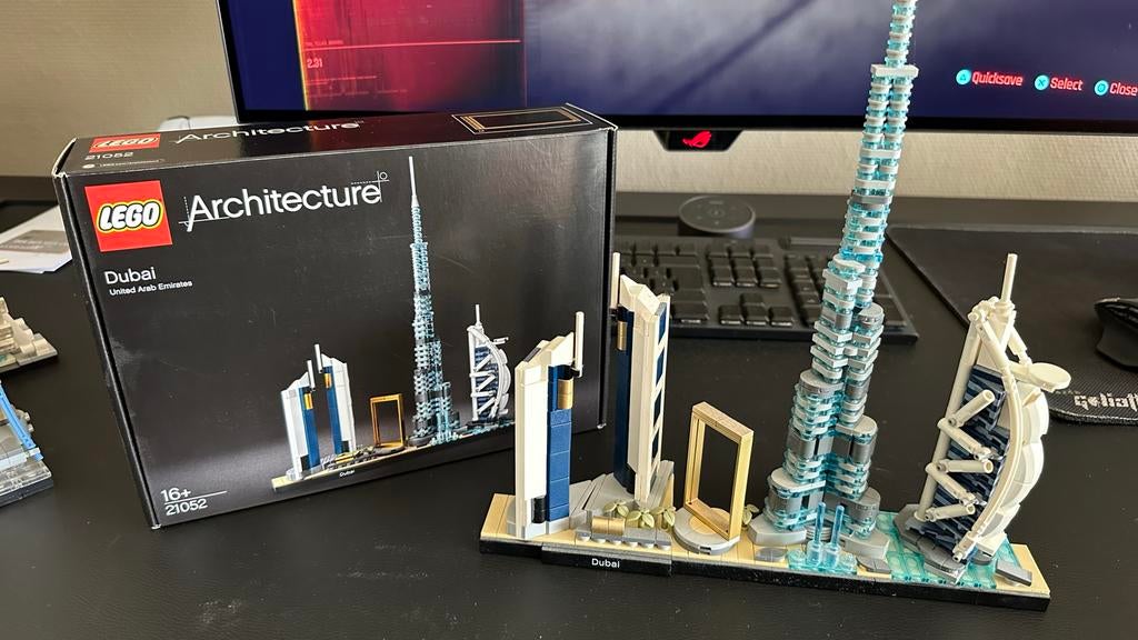 Lego Architecture Dubai Skyline 21052 - Zo goed als nieuw, Kinderen en Baby's, Speelgoed | Duplo en Lego, Ophalen of Verzenden
