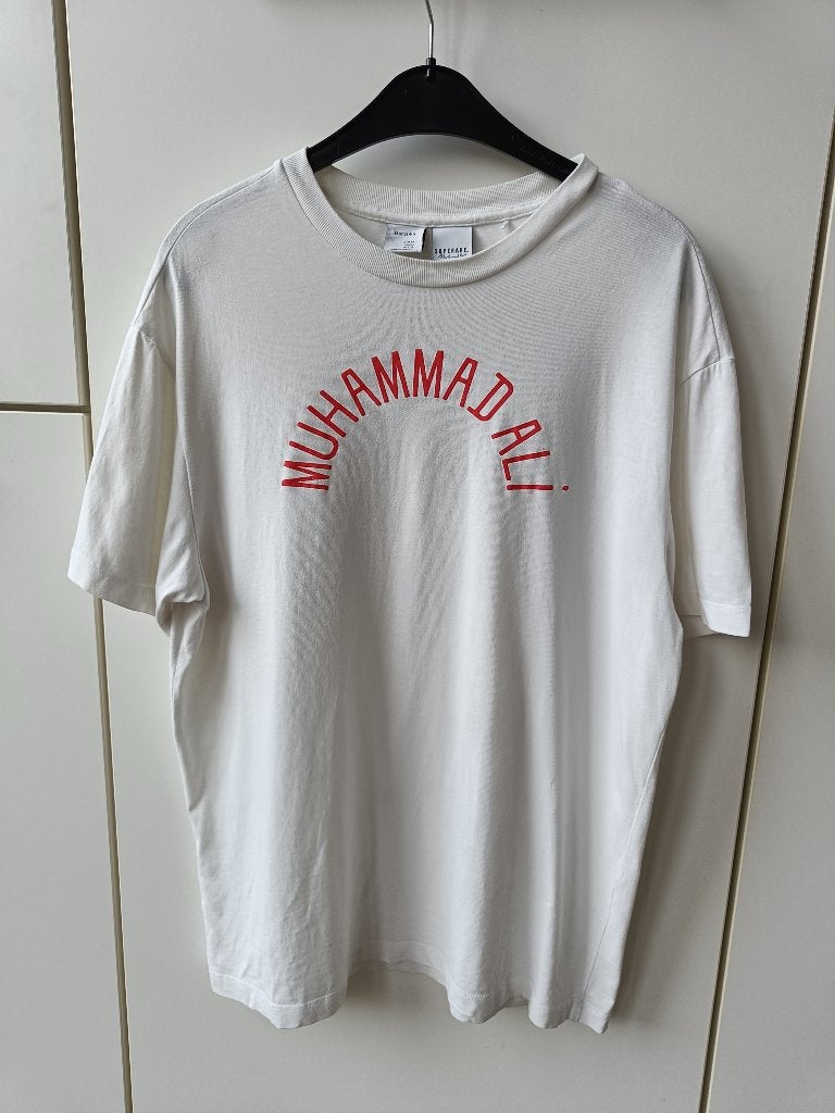 Stoer Bershka jongens shirt korte mouw Muhammad Ali XS, Kleding | Heren, T-shirts, Wit, Ophalen of Verzenden, Zo goed als nieuw