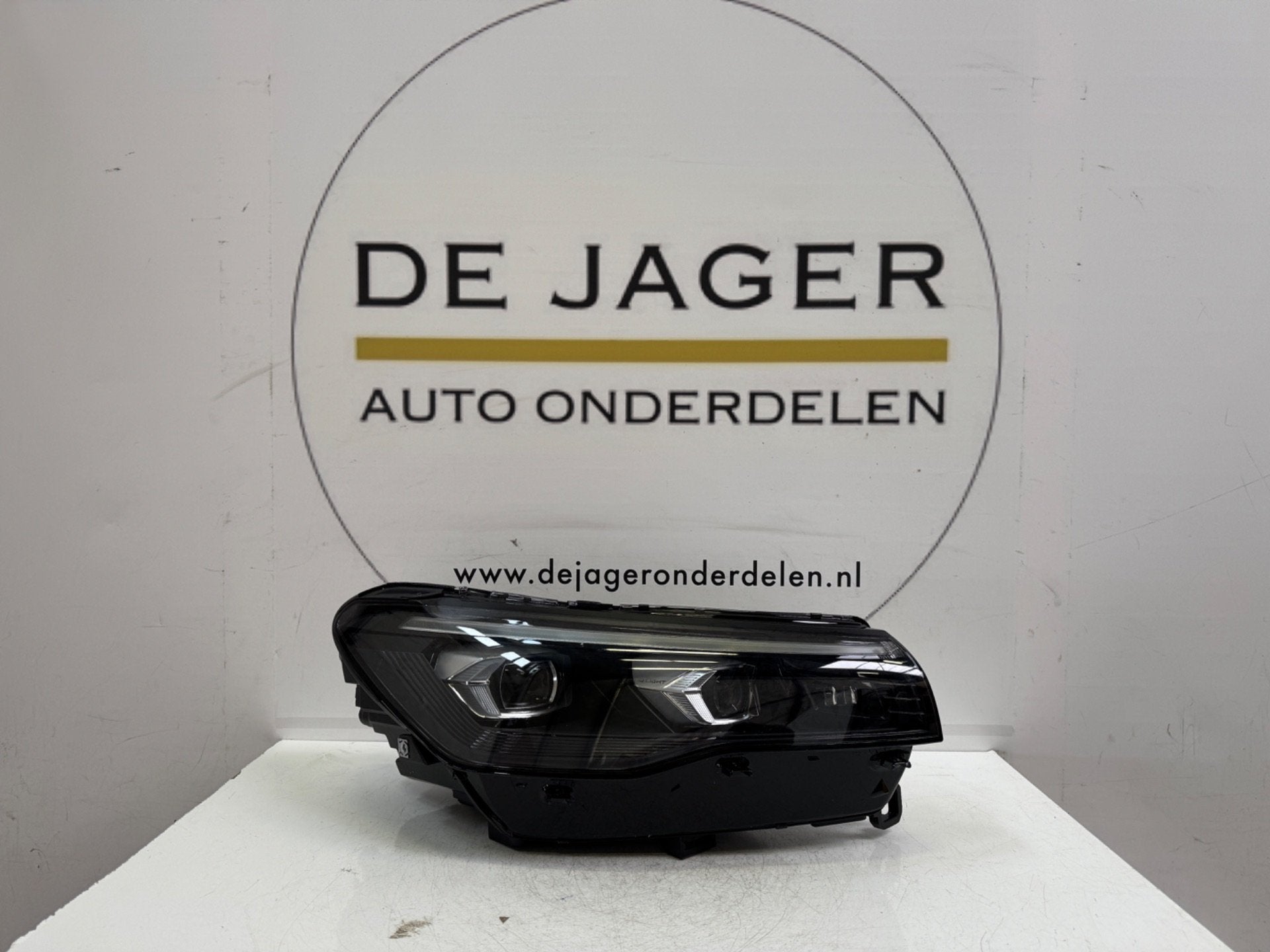 VW TIGUAN 571 IQ LIGHT KOPLAMP RECHTS MATRIX 571941060J, Gebruikt, Volkswagen, Volkswagen AG, Berliner Ring 2
38440  Wolfsburg, DE