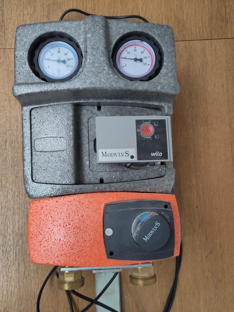 Pomp voor vloerverwarming, menggroep merk Wilo Modvlvs, Doe-het-zelf en Verbouw, Verwarming en Radiatoren, Ophalen, Minder dan 30 cm