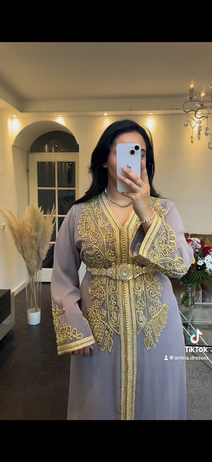 TE HUUR – ZEER EXCLUSIEVE Marokkaanse Takchita / Caftan, Ophalen of Verzenden, Zo goed als nieuw, Maat 38/40 (M), Overige typen