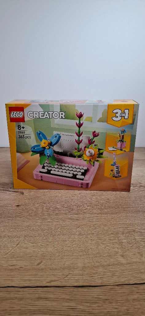 LEGO Creator 3in1 31169 Retro Schrijfmachine met Bloemen
