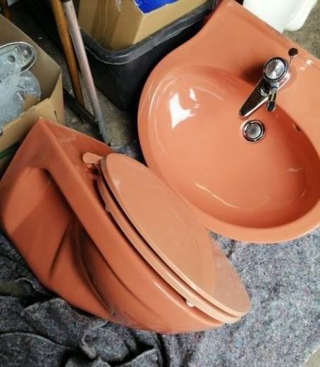 vintage hangtoilet wc + wastafel Villeroy Boch 70er, Ophalen, Zo goed als nieuw, Steen, Overige typen