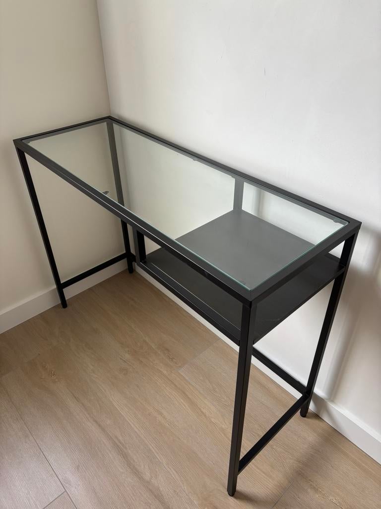 Glazen bureau/ vittsjö, Ophalen, Zo goed als nieuw, 25 tot 50 cm, Rechthoekig