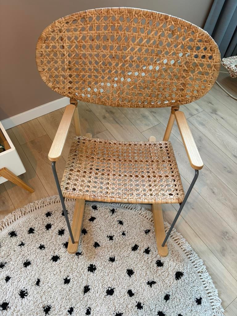Schommelstoel Rotan Ikea, Huis en Inrichting, Stoelen, Ophalen, Zo goed als nieuw, Bruin, Eén