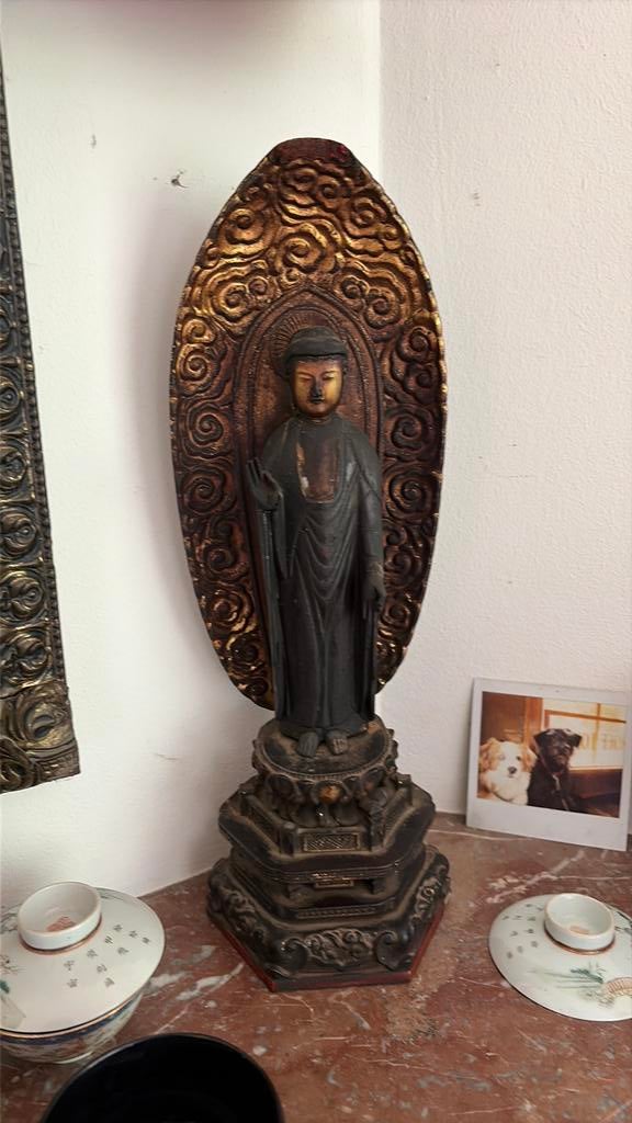 Een Japanse gelakte vergulde houten Boeddha Amida Nyorai, Ophalen of Verzenden, Gebruikt