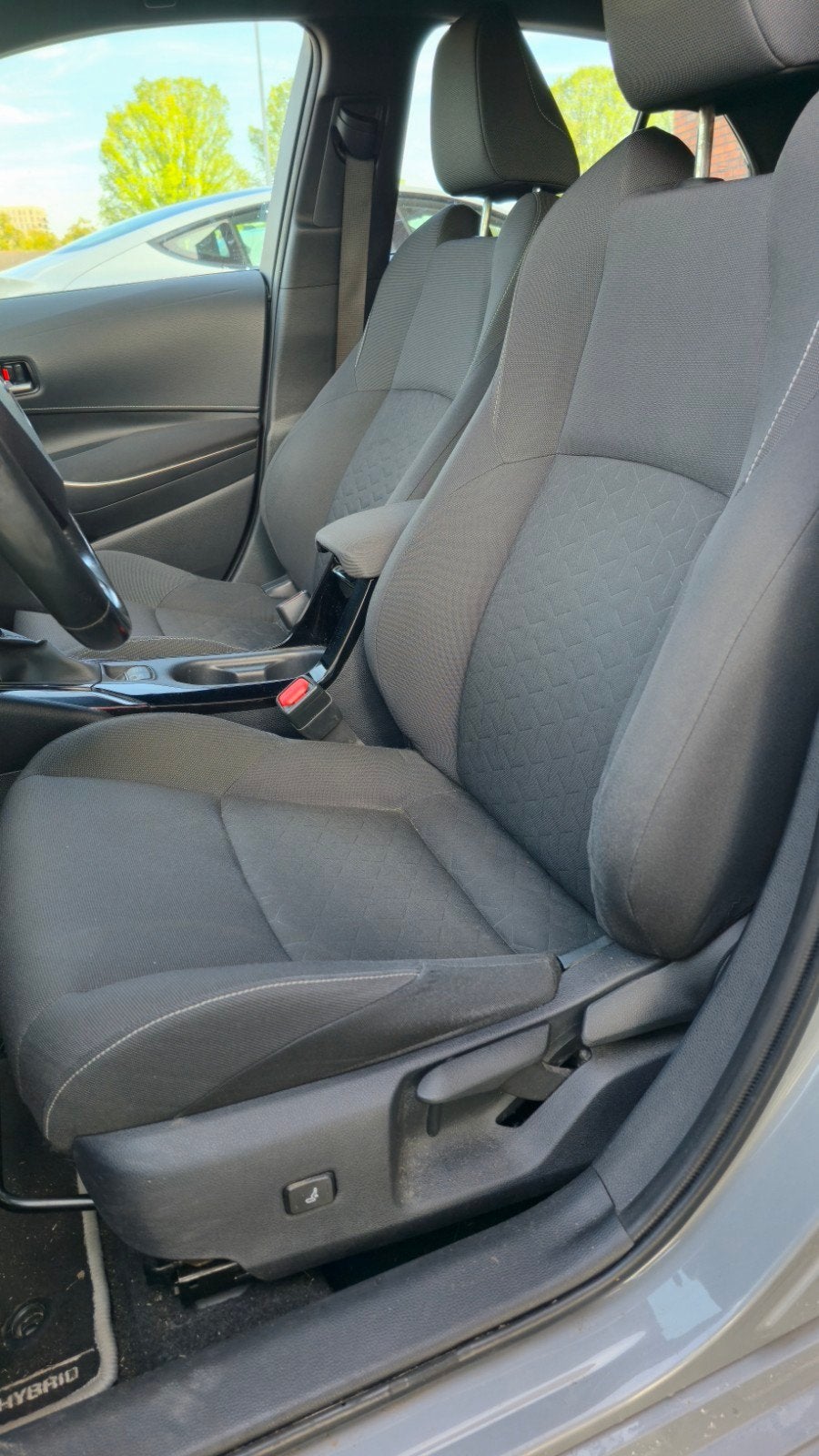 Foto 11 van ​Toyota Corolla 1.8 Hybrid (2019) | Automaat | CarPlay