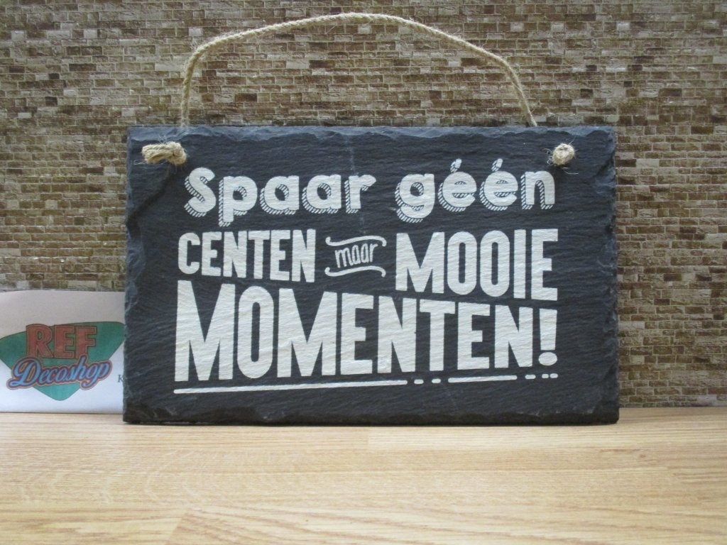 leisteen bordje, het leven is een groot feest maar je moet.., Ophalen of Verzenden, Nieuw, Geschikt voor buiten, Steen/keramiek