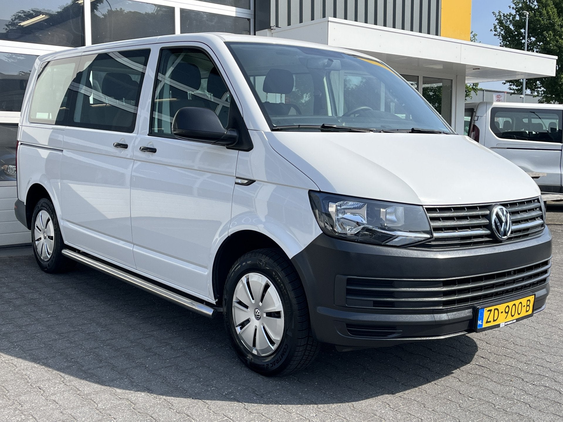 Volkswagen Transporter Kombi 2.0 TDI L1H1 Airco 9 persoons C, Auto's, Voorwielaandrijving, Gebruikt, 241 €/maand, Wit