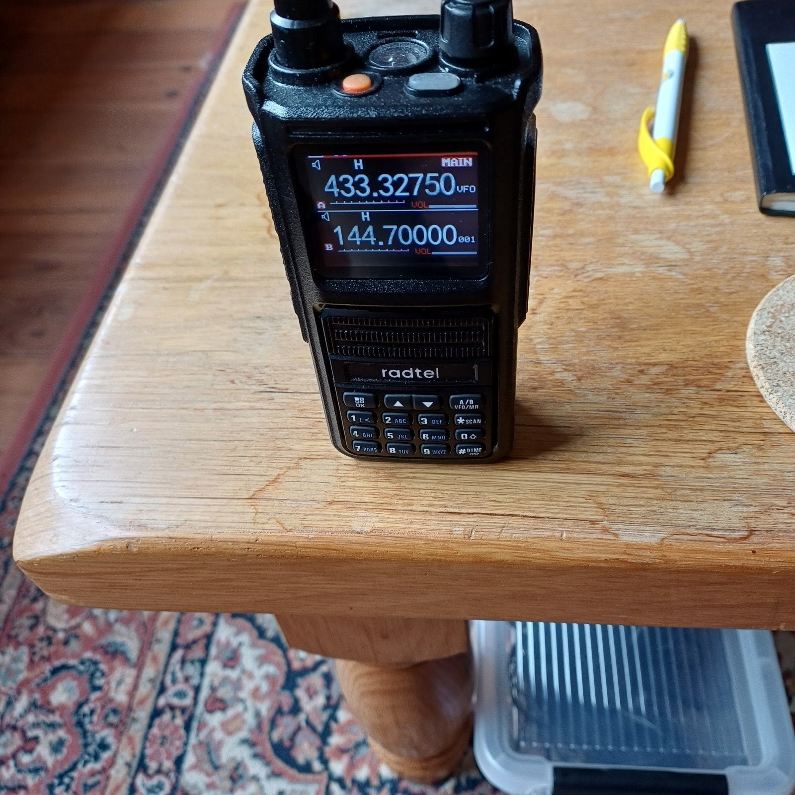 Portofoon voor de 145-430 mhz., Ophalen of Verzenden, Zo goed als nieuw
