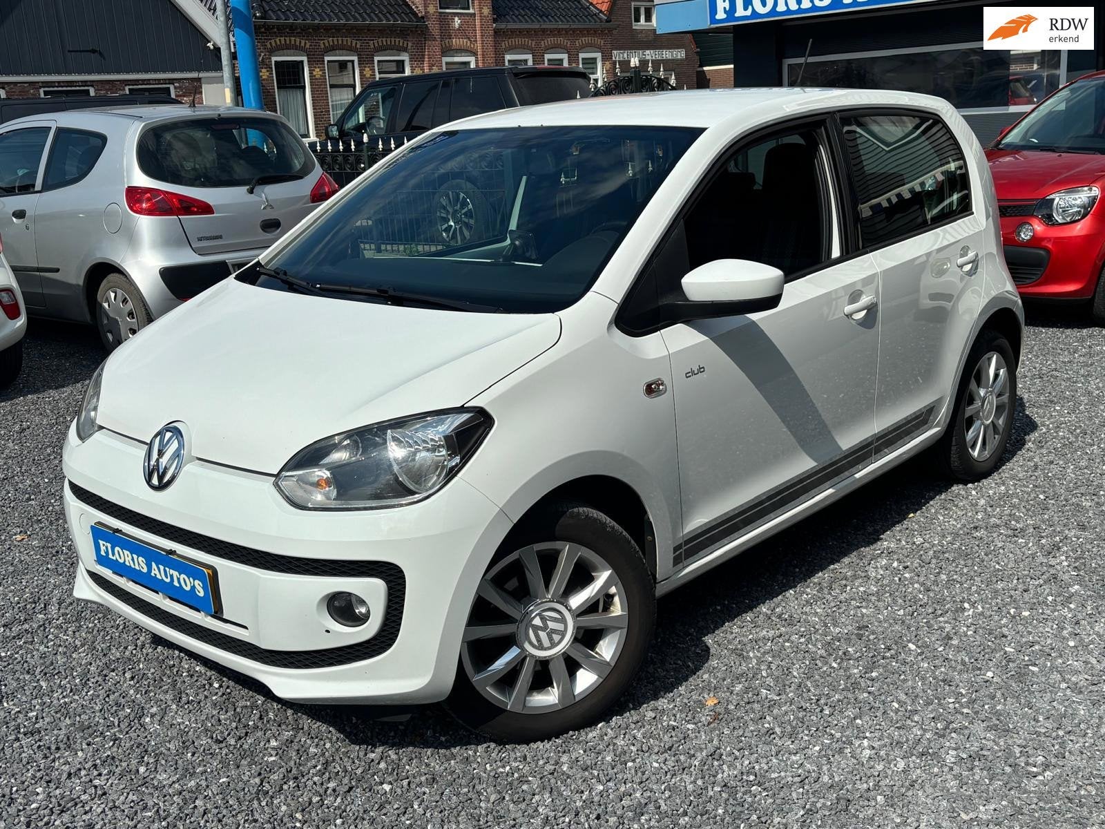 Volkswagen Up! 1.0 high up! Club BlueMotion|Airco|Stoelverwa, Voorwielaandrijving, Gebruikt, 4 stoelen, Wit