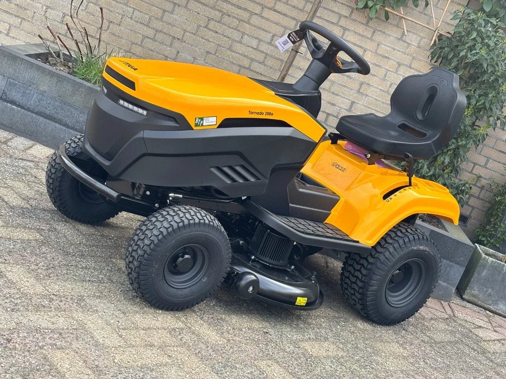 Stiga elektrische accu zitmaaier 398e mulch en zij-uitworp, Nieuw, Stiga