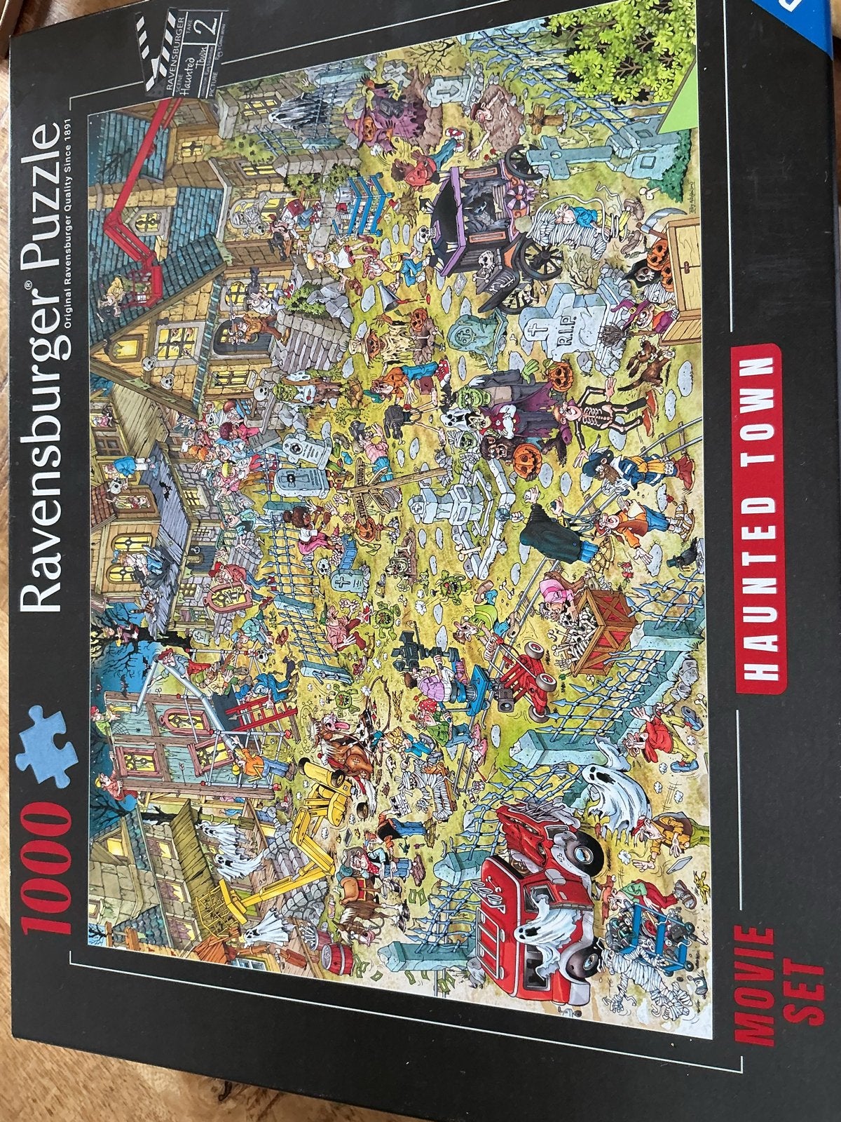 Ravensburger Movie Set Haunted Town 1000 stukjes puzzel, Ophalen of Verzenden, 500 t/m 1500 stukjes, Zo goed als nieuw, Legpuzzel