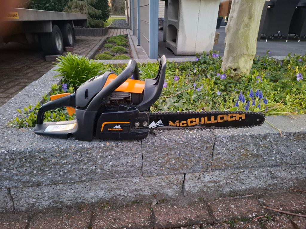 Mc gulloch kettingzaag husqvarna, Ophalen, Zo goed als nieuw