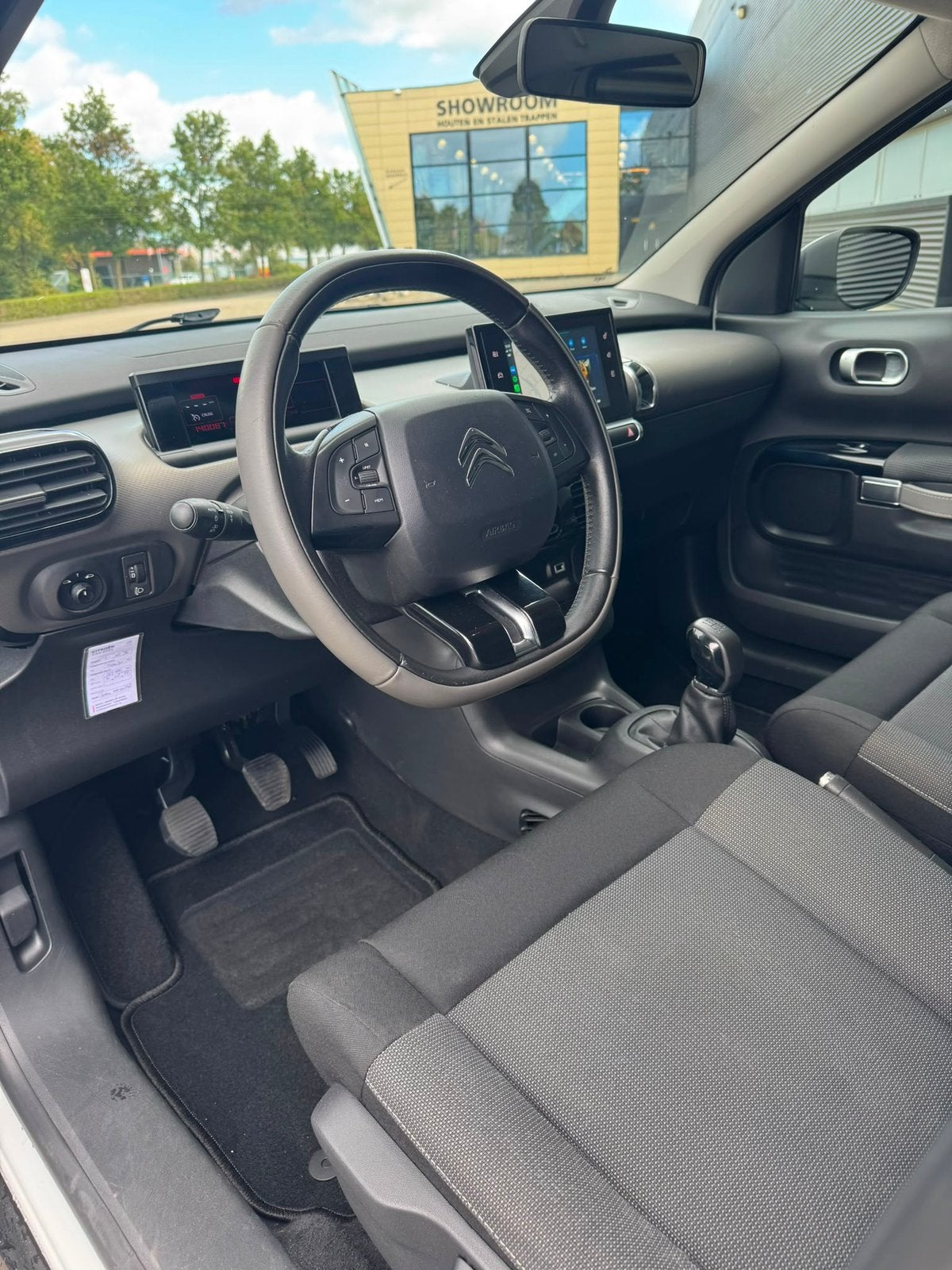 Foto 6 van Citroën C4 Cactus 1.2 Puretech, carplay,trekhaak,pano.