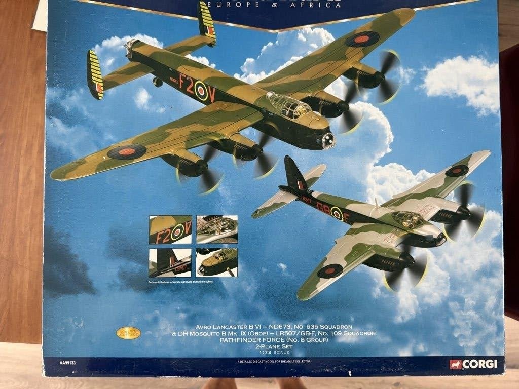 WW2 Lancaster en Mossie, Tweede Wereldoorlog, Ophalen of Verzenden, Zo goed als nieuw, Luchtmacht