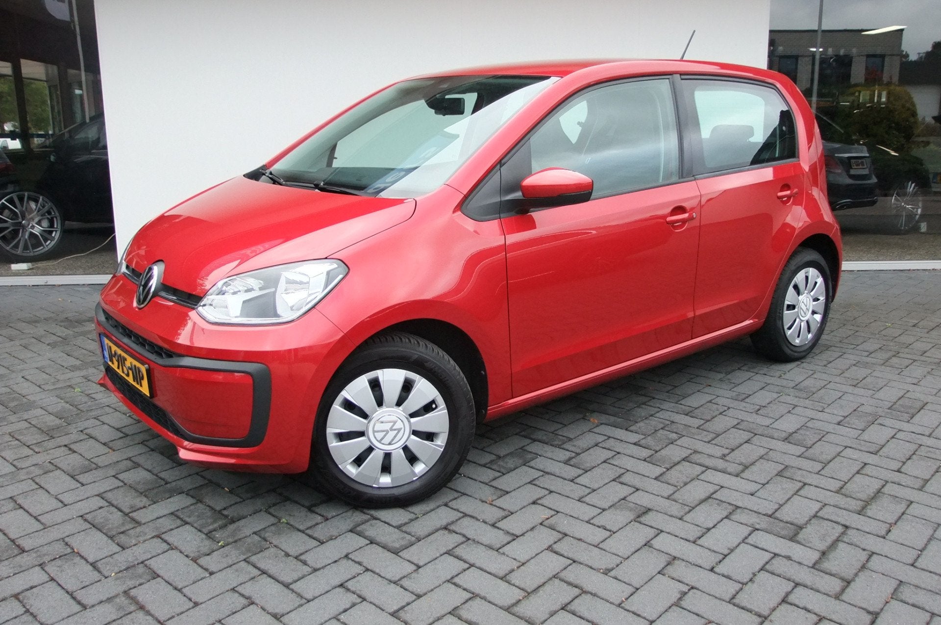 Volkswagen up! 1.0 / Clima/ Camera/ Parkeersensoren/ Licht &, Voorwielaandrijving, Gebruikt, Bluetooth, 4 stoelen