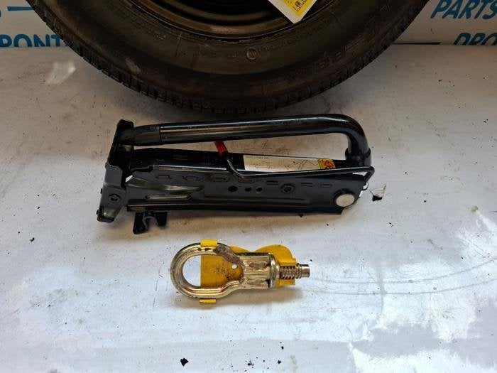Krikset + reservewiel van een Ford Fusion, Gebruikt, -, Verzenden, -