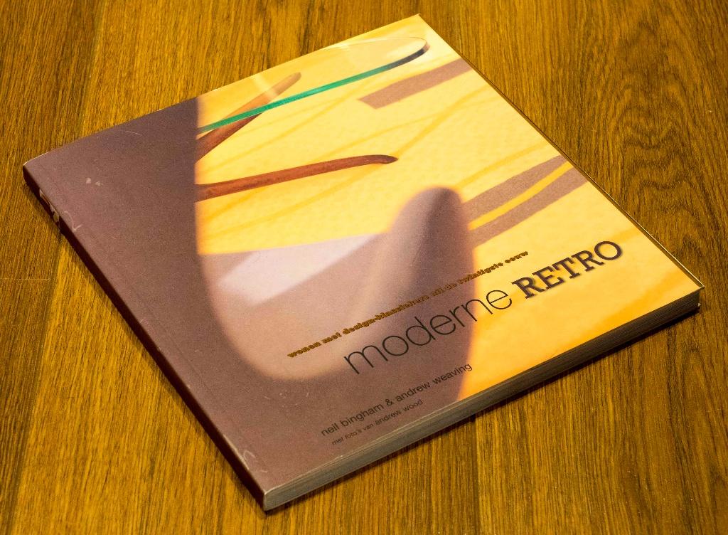 Moderne retro | Wonen met design-klassiekers, Boeken, Kunst en Cultuur | Fotografie en Design, Ophalen of Verzenden, Gelezen, Overige onderwerpen