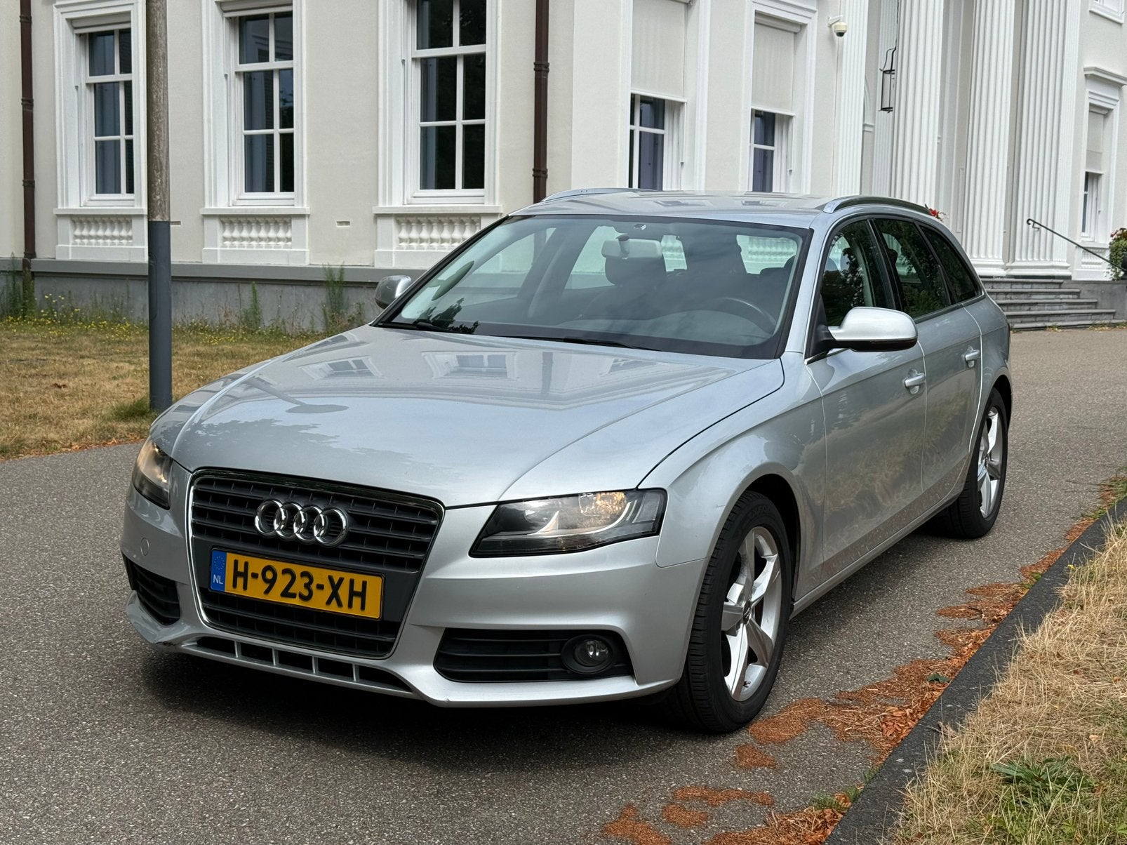 Audi A4 Avant 1.8 TFSI 160 PK Multitronic | Trekhaak, Euro 5, Stof, Zwart, 4 cilinders