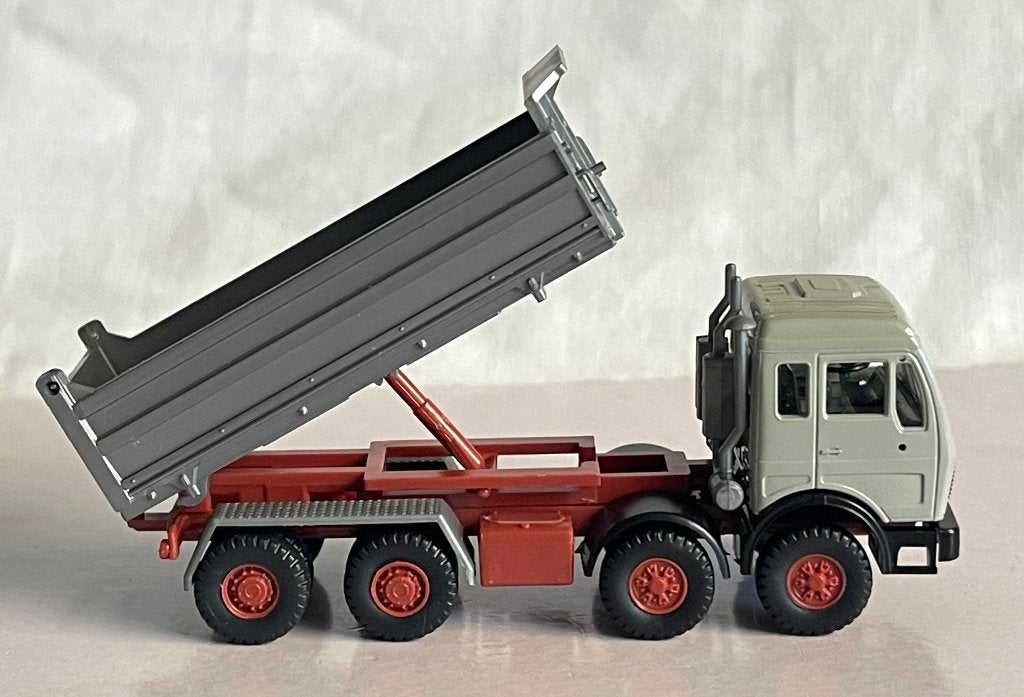 Roskopf 433: Mercedes-Benz 3333 K (8x4) Meiller, Hobby en Vrije tijd, Modelauto's | 1:87, Ophalen of Verzenden, Zo goed als nieuw