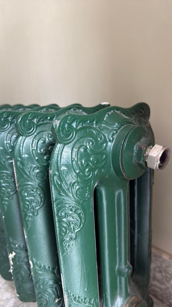 Prachtige antieke oude radiator groen izgs, Doe-het-zelf en Verbouw, Verwarming en Radiatoren, Ophalen, 30 tot 80 cm, Radiator