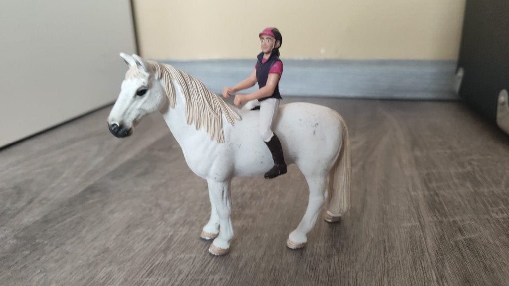 Schleich paard met ruiter - Wit paard met amazone, Ophalen of Verzenden, Zo goed als nieuw