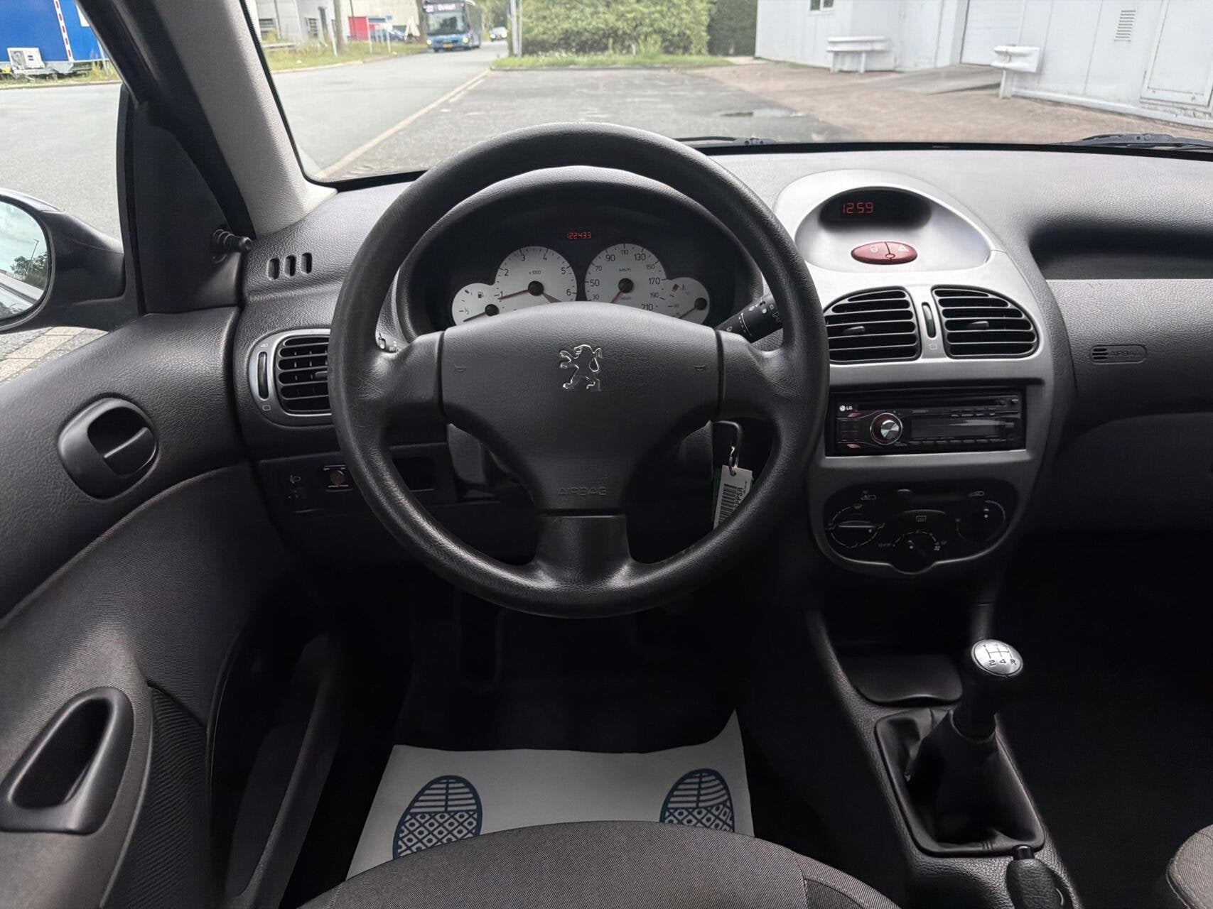 Peugeot 206 1.4 Génération, Voorwielaandrijving, Origineel Nederlands, Bedrijf, 75 pk
