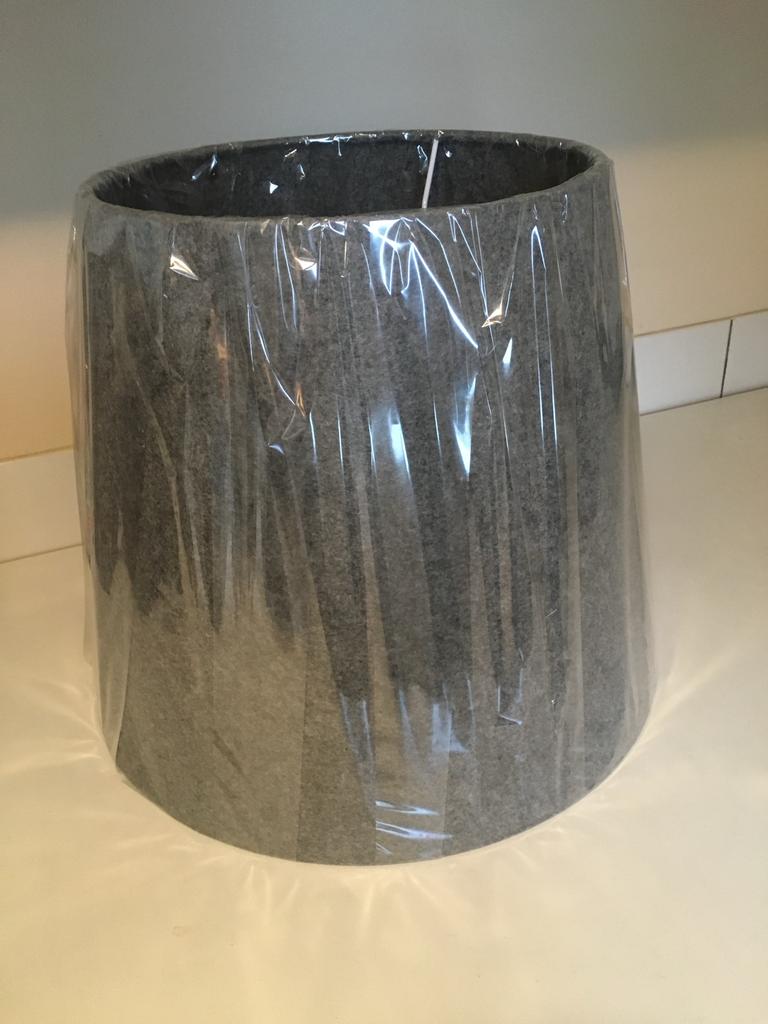Grijze lampenkap.  Nieuw., Ophalen, 25 tot 50 cm, Rond, Zo goed als nieuw