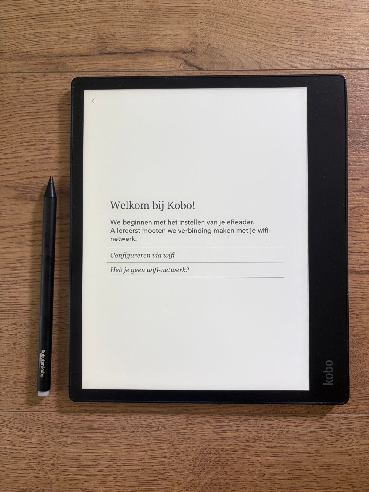 Kobo Elipsa 2e inclusief doos, oplader, pen en hoesje, Computers en Software, E-readers, Ophalen of Verzenden, Zo goed als nieuw