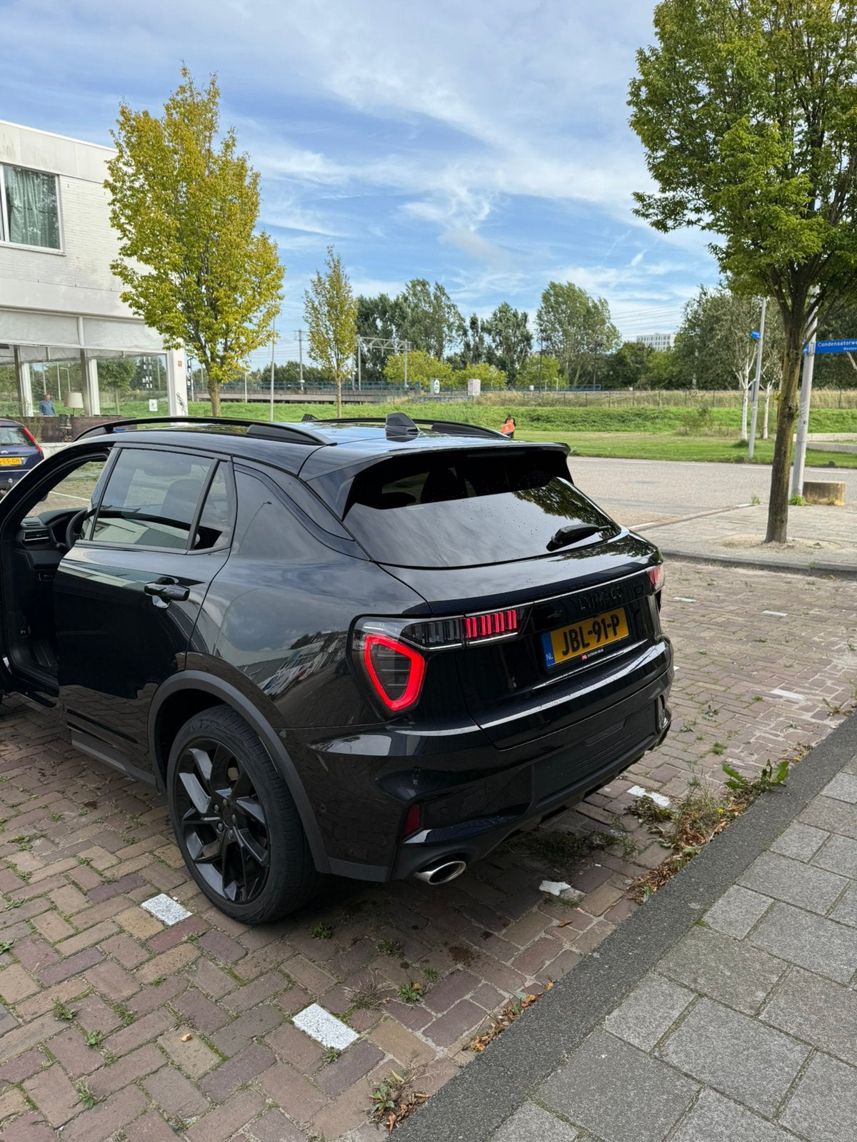 Foto 16 van Lynk & Co 01 2023 - 53500KM, ZWARTE HEMEL, FULLY BLACK