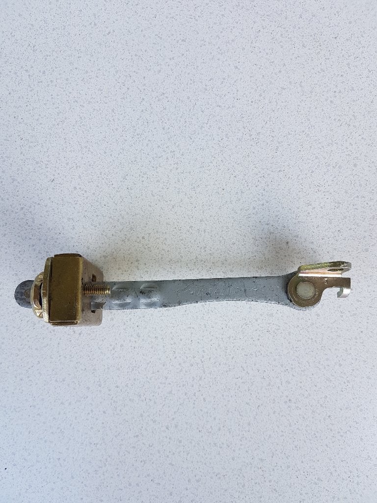 Deurvanger links mercedes benz en of VW LT., Gebruikt, Deur, Links, Ophalen of Verzenden