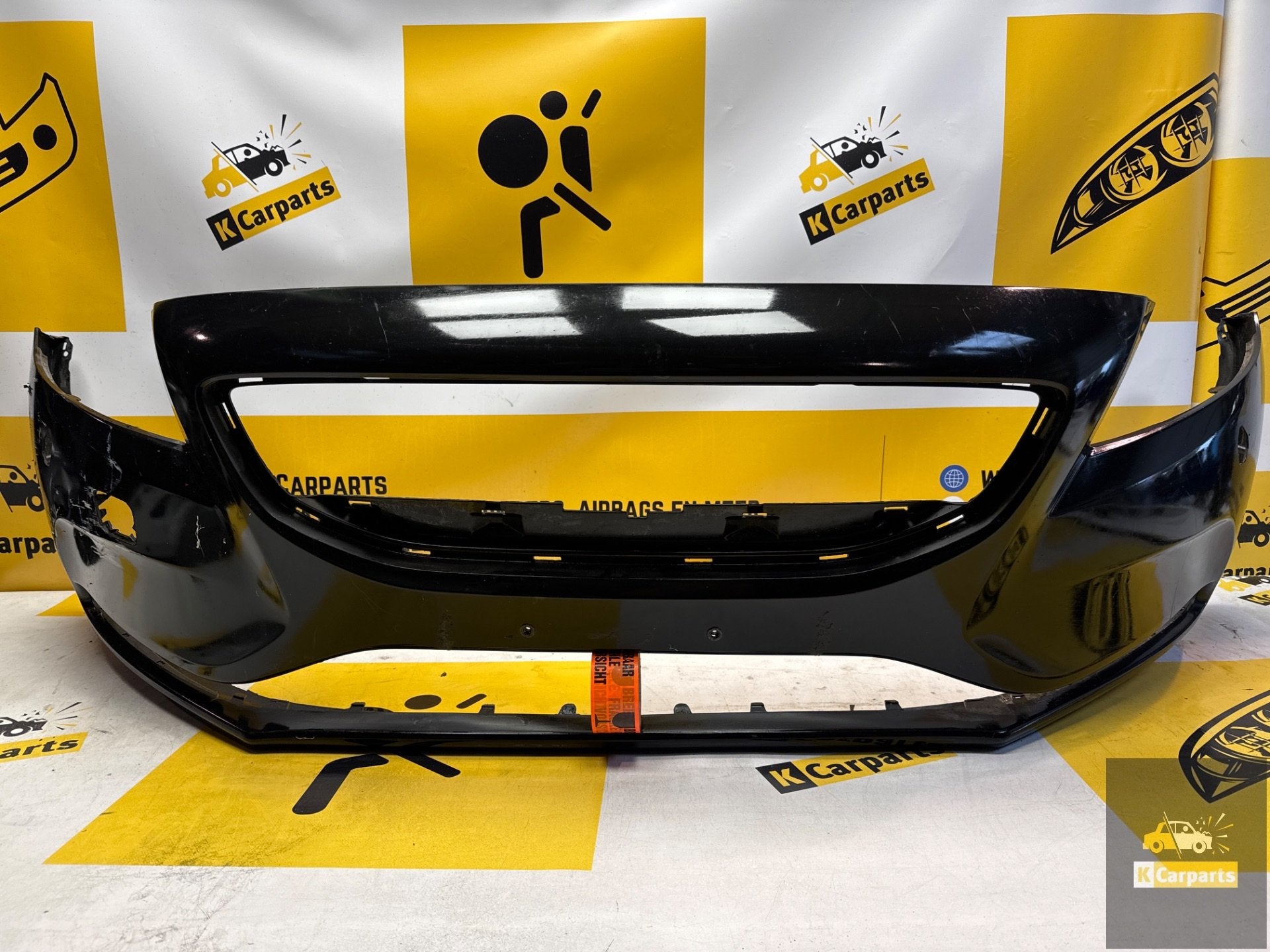 Volvo v40 Voorbumper KLS Normaal bumper, Info@fabrikant.eu, Ophalen of Verzenden, Volvo, Bumper