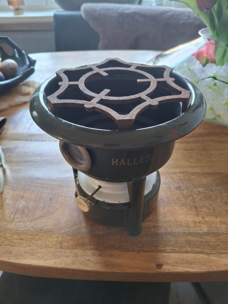 Vintage Haller Oliestel met Pit - Petroleumstel, Ophalen of Verzenden