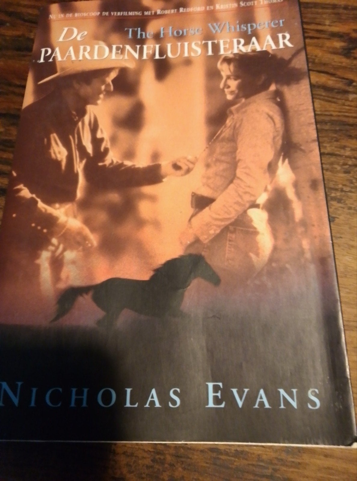 De Paardenfluisteraar - Nicholas Evans (boek), Ophalen of Verzenden, Gelezen, Nicholas Evans, Nederland