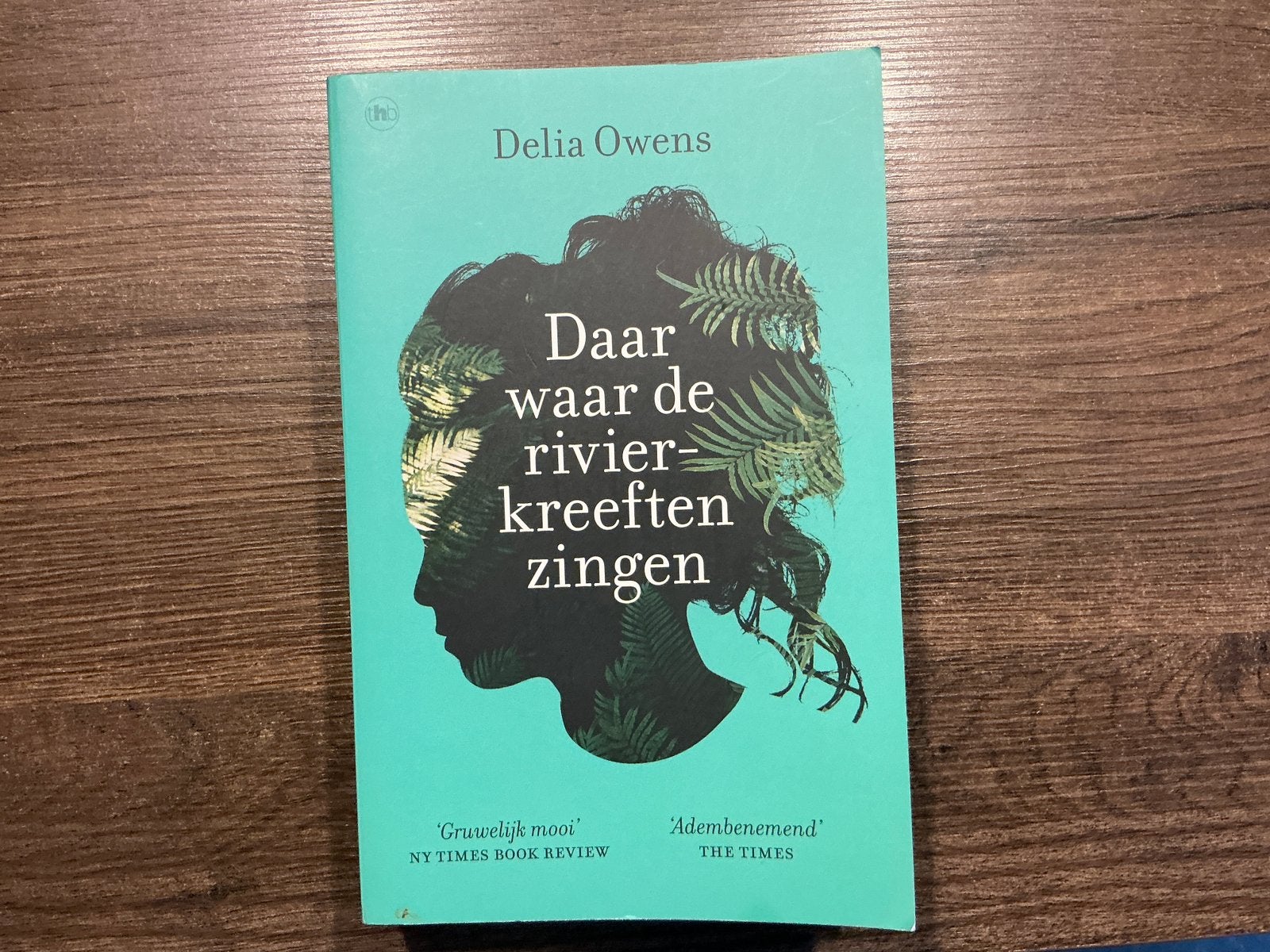 Delia Owens - Daar waar de rivierkreeften zingen (KWF), Boeken, Ophalen of Verzenden, Zo goed als nieuw, Delia Owens
