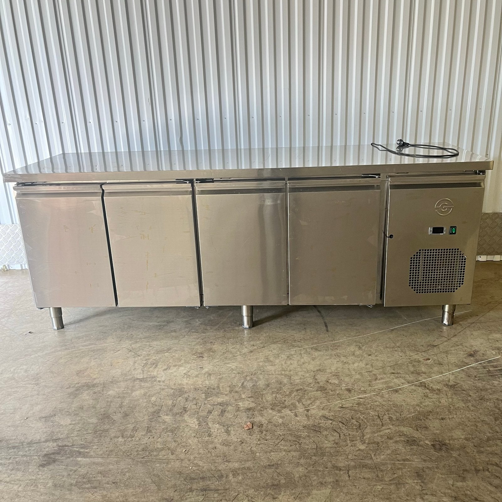 Professionele RVS Koelwerkbank - Perfect voor Horeca, Ophalen, Gebruikt, Koelen en Vriezen