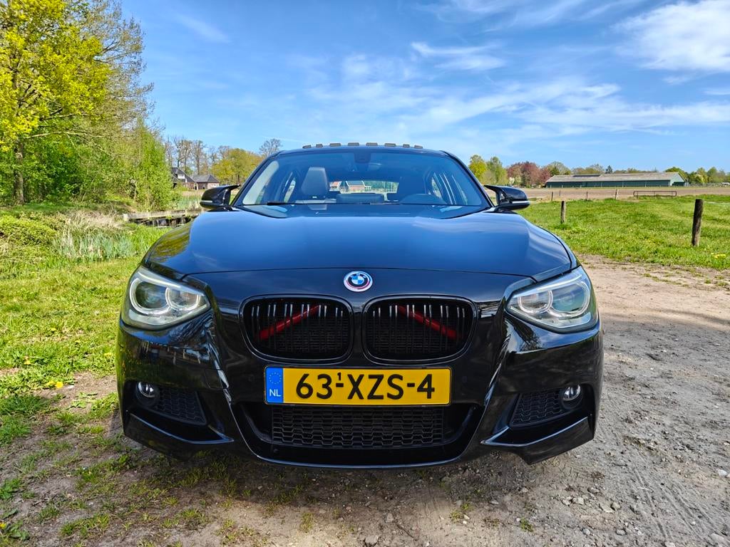 BMW 1-Serie 116I 5DR M-Sport / CarPlay / Stage 1, Auto's, 1-Serie, Achterwielaandrijving, Zwart, 4 cilinders