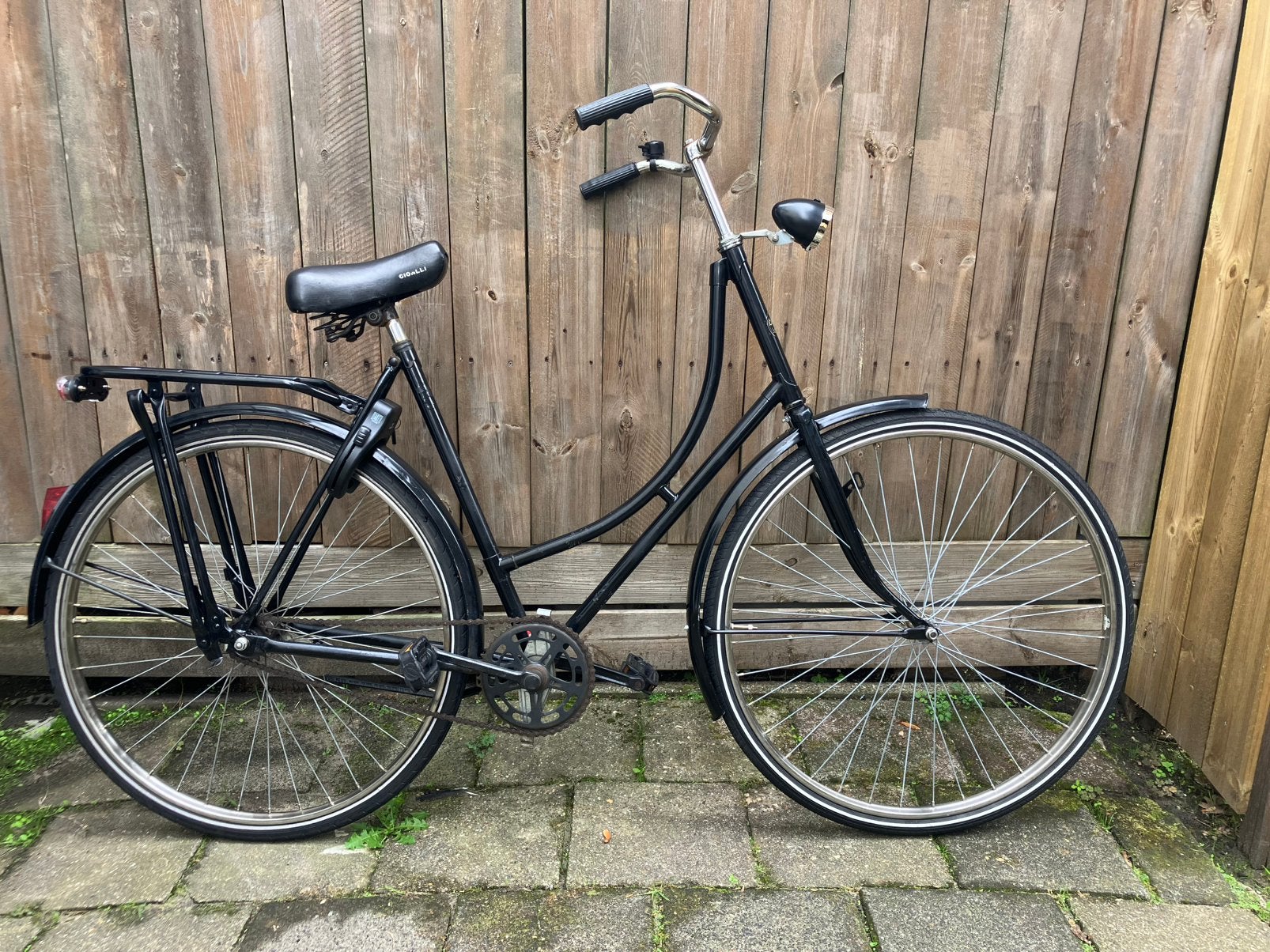 Rijklaar zwarte Damesfiets (terugtraprem), 56 cm of meer, Ophalen, Gebruikt, Terugtraprem