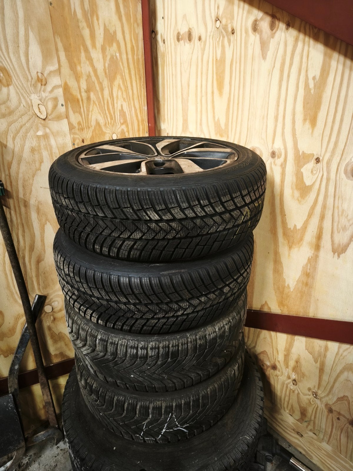 Renault Megane winterbanden met velgen 205/50 R17, Ophalen, Gebruikt