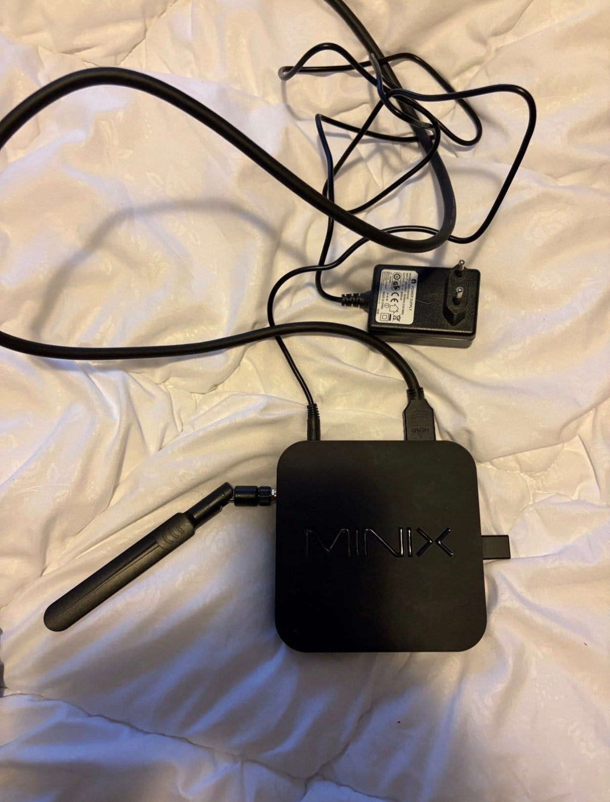 Minix Neo X8-H Plus Android TV Box met 2 afstandsbedieningen, Ophalen of Verzenden, Gebruikt, HDMI, Minder dan 500 GB