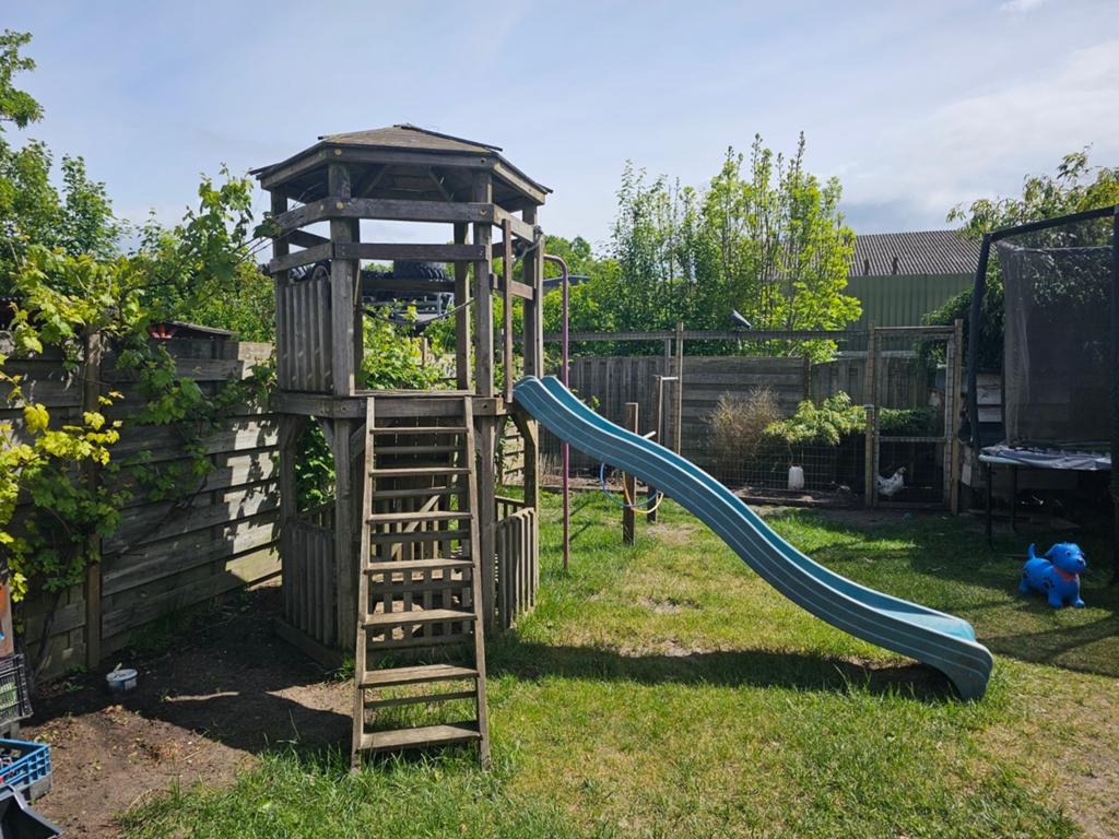 Stevig houten speelhuis/speeltoestel, Kinderen en Baby's, Speelgoed | Buiten | Speeltoestellen, Ophalen, Gebruikt, Klimtouw