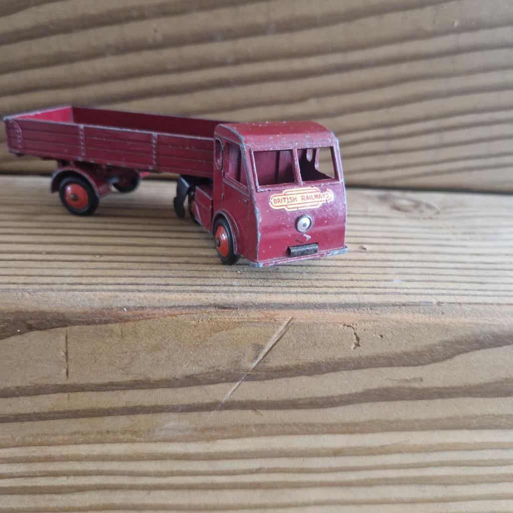 DINKY TOYS hindle smart helecs nr 30W, Ophalen of Verzenden, Zo goed als nieuw, Bus of Vrachtwagen, Dinky Toys