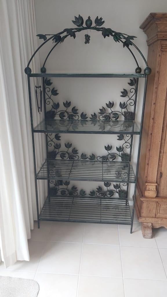 gietijzer planten kast, Ophalen, Met plank(en), 50 tot 100 cm, Zo goed als nieuw