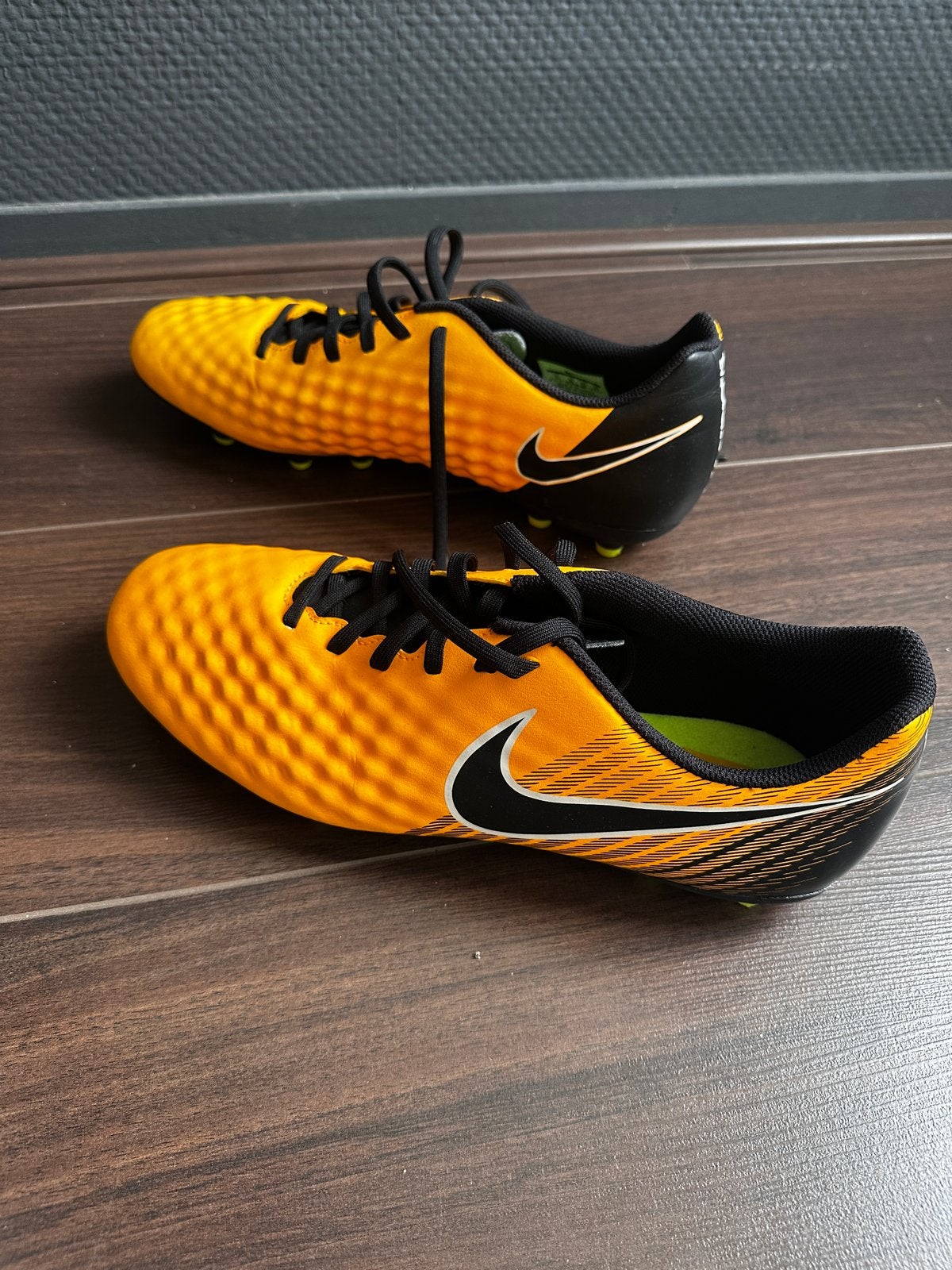 Nike Magista voetbalschoenen - Maat 45, Ophalen of Verzenden, Zo goed als nieuw, Schoenen